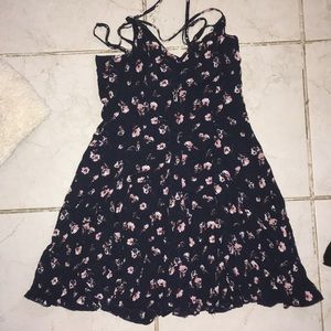 🥳 5 for $25🥳 Floral dress